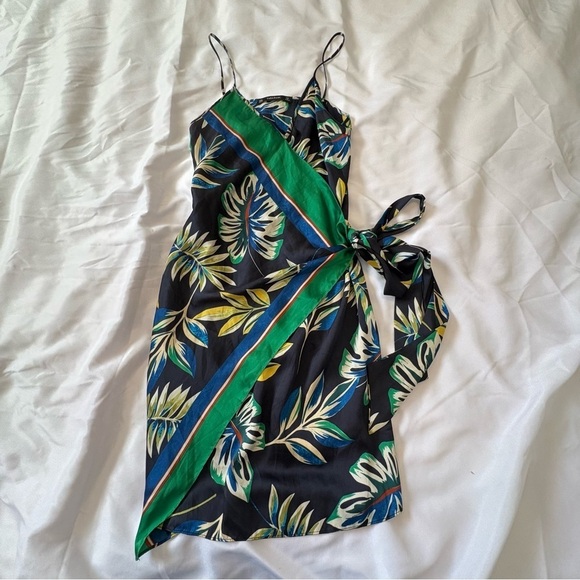 Zara Dresses & Skirts - Zara Green & Blue Asymmetrical Tie Front Sundress